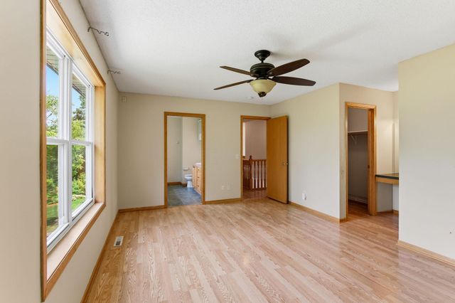 7024 W 144th Street, Savage, MN 55378