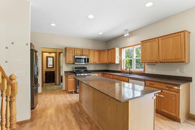 7024 W 144th Street, Savage, MN 55378