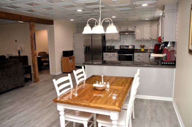 351 Hurricane Creek Rd, Linden, TN 37096