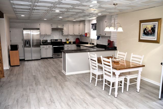 351 Hurricane Creek Rd, Linden, TN 37096