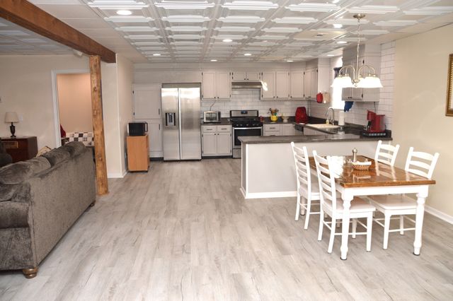 351 Hurricane Creek Rd, Linden, TN 37096