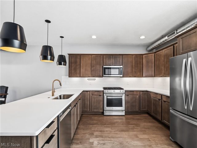 4191 Lorain Court, Cleveland, OH 44113
