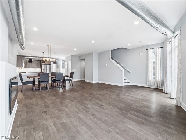 4191 Lorain Court, Cleveland, OH 44113