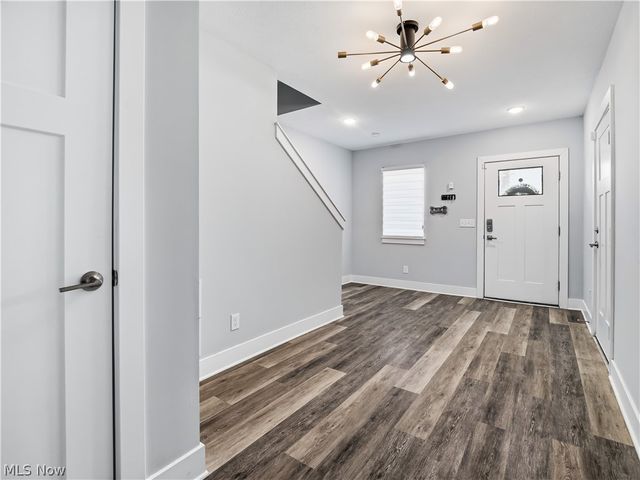4191 Lorain Court, Cleveland, OH 44113