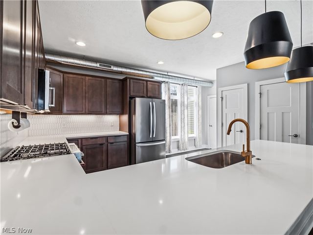 4191 Lorain Court, Cleveland, OH 44113
