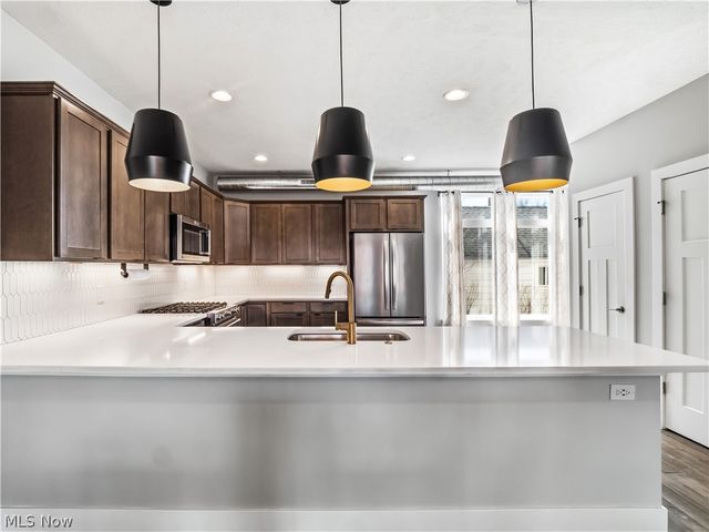 4191 Lorain Court, Cleveland, OH 44113