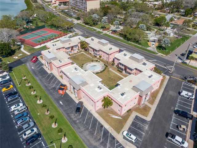 1153 RUE DES ROIS 1A, South Pasadena, FL 33707