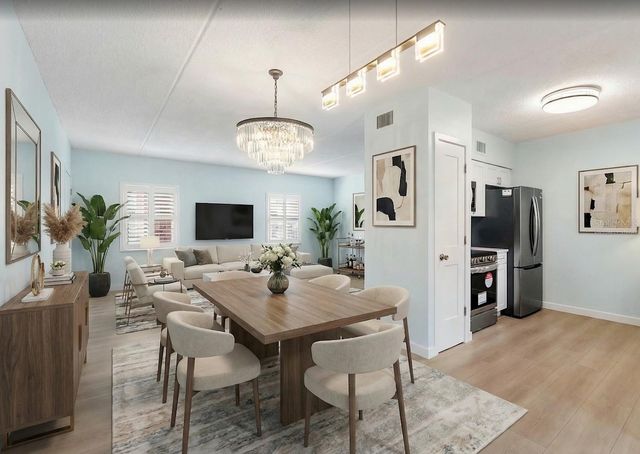 1153 RUE DES ROIS 1A, South Pasadena, FL 33707