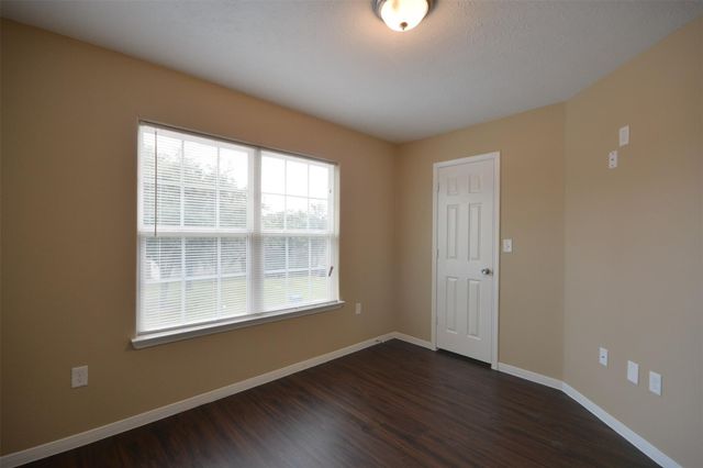 106 Eddy Street B, Humble, TX 77338