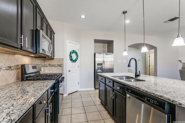 15435 Gallant Bloom, San Antonio, TX 78245