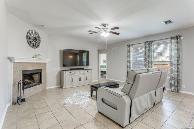 15435 Gallant Bloom, San Antonio, TX 78245