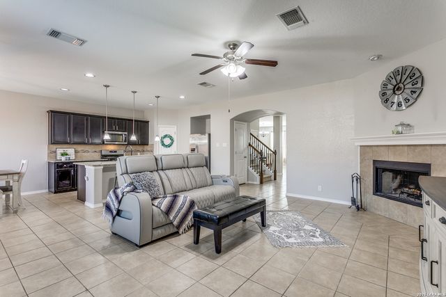 15435 Gallant Bloom, San Antonio, TX 78245