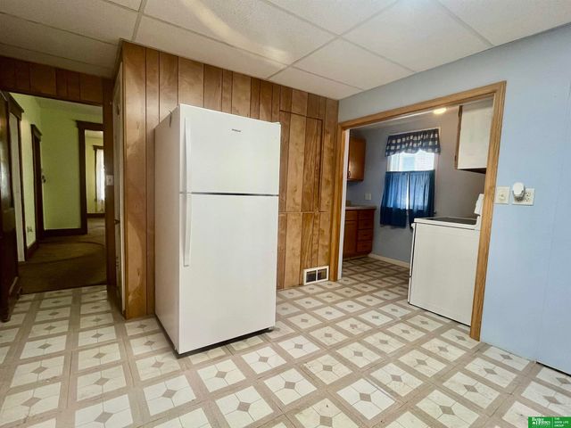 312 N 33rd Street, Omaha, NE 68132