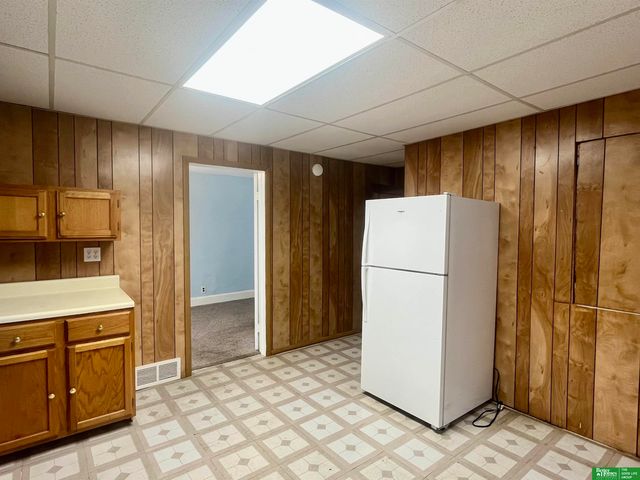 312 N 33rd Street, Omaha, NE 68132