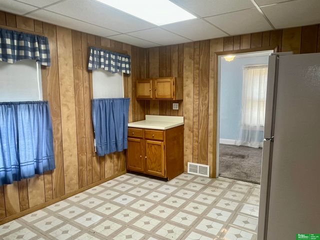 312 N 33rd Street, Omaha, NE 68132