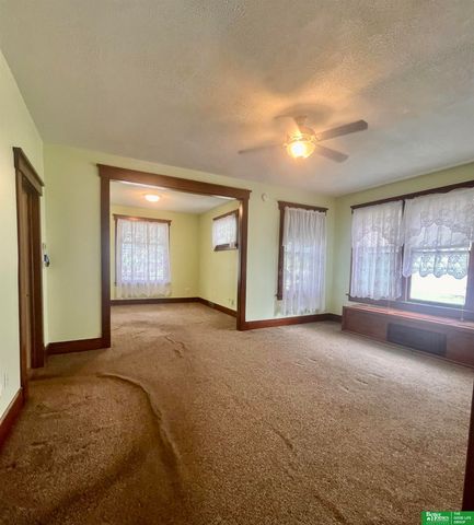 312 N 33rd Street, Omaha, NE 68132