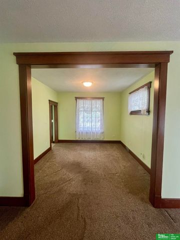312 N 33rd Street, Omaha, NE 68132