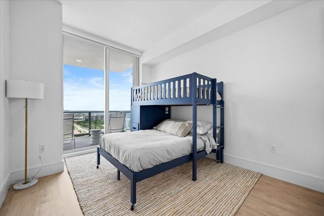 220 Lake Shore Drive 1513, Lake Park, FL 33403