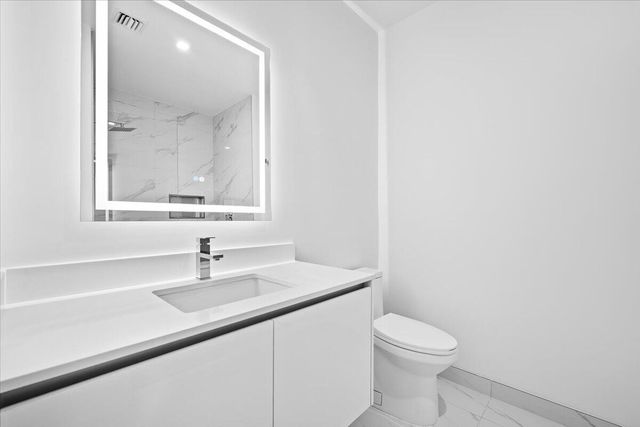 220 Lake Shore Drive 1513, Lake Park, FL 33403