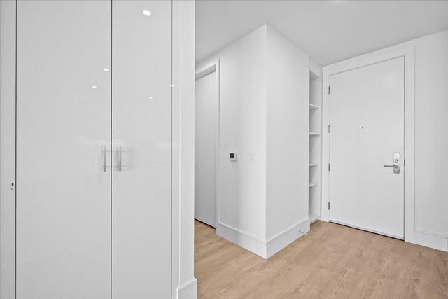 220 Lake Shore Drive 1513, Lake Park, FL 33403