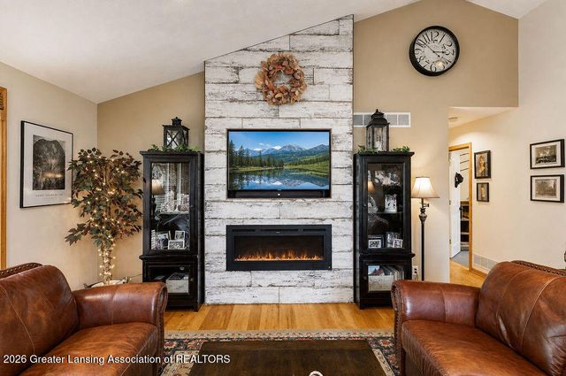 1100 Wild Ginger Trail, Haslett, MI 48840