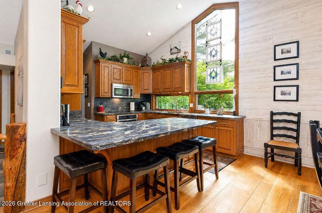 1100 Wild Ginger Trail, Haslett, MI 48840