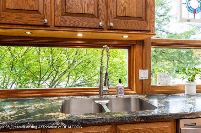 1100 Wild Ginger Trail, Haslett, MI 48840