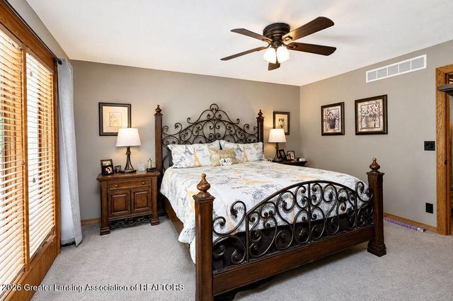 1100 Wild Ginger Trail, Haslett, MI 48840