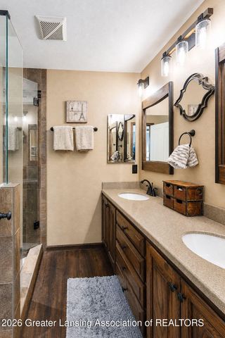 1100 Wild Ginger Trail, Haslett, MI 48840