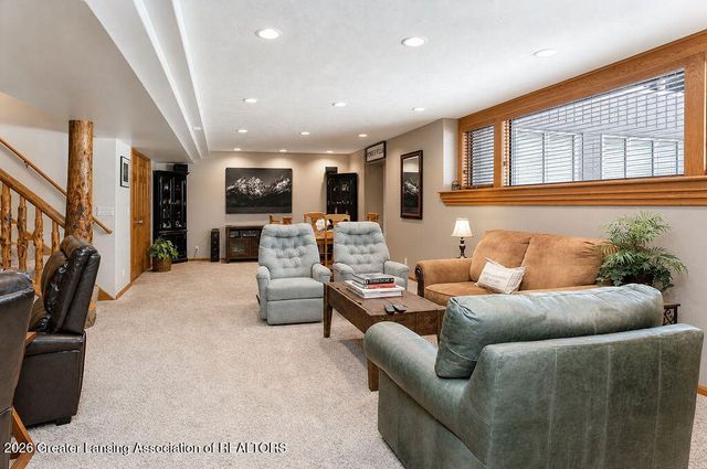 1100 Wild Ginger Trail, Haslett, MI 48840