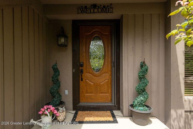 1100 Wild Ginger Trail, Haslett, MI 48840