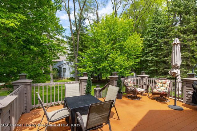 1100 Wild Ginger Trail, Haslett, MI 48840