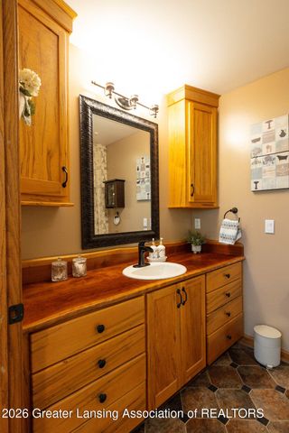 1100 Wild Ginger Trail, Haslett, MI 48840
