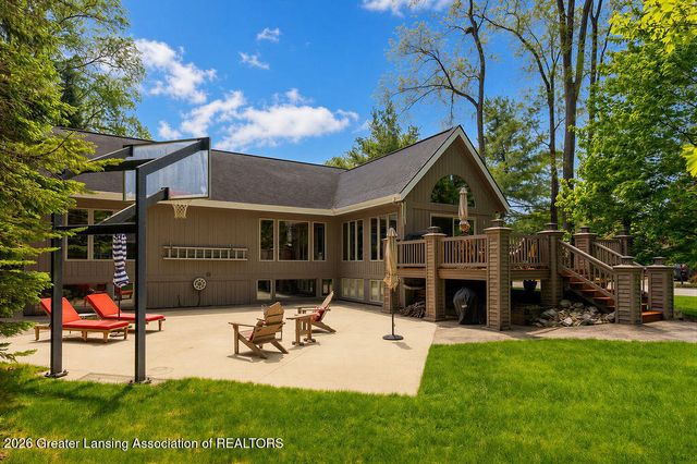 1100 Wild Ginger Trail, Haslett, MI 48840