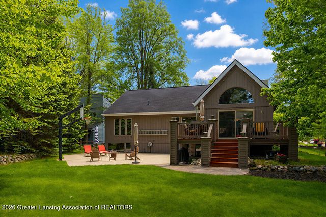 1100 Wild Ginger Trail, Haslett, MI 48840