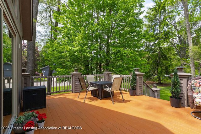 1100 Wild Ginger Trail, Haslett, MI 48840