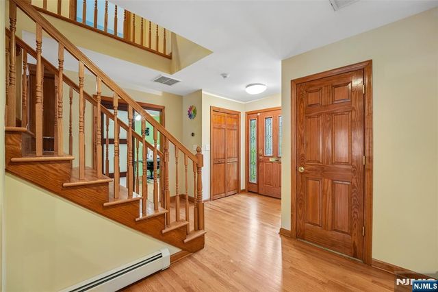 720 Maxwell Place, Ridgewood, NJ 07450