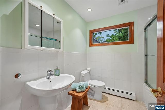 720 Maxwell Place, Ridgewood, NJ 07450