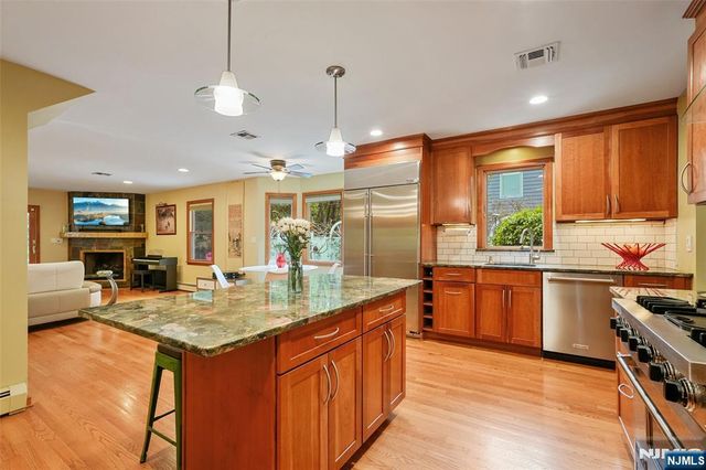 720 Maxwell Place, Ridgewood, NJ 07450