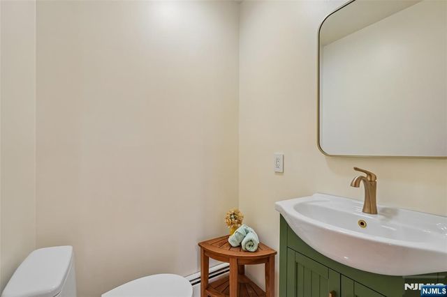 720 Maxwell Place, Ridgewood, NJ 07450