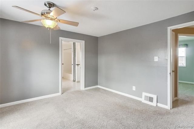 3388 Coolidge Hwy, Royal Oak, MI 48073