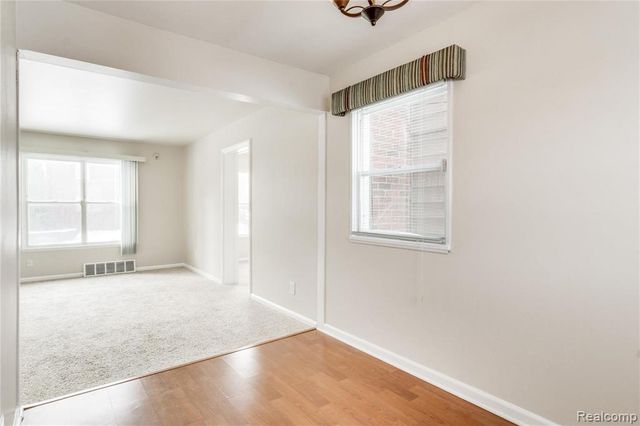 3388 Coolidge Hwy, Royal Oak, MI 48073