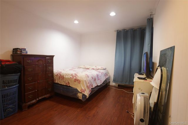 3529 Laconia Avenue, Bronx, NY 10469