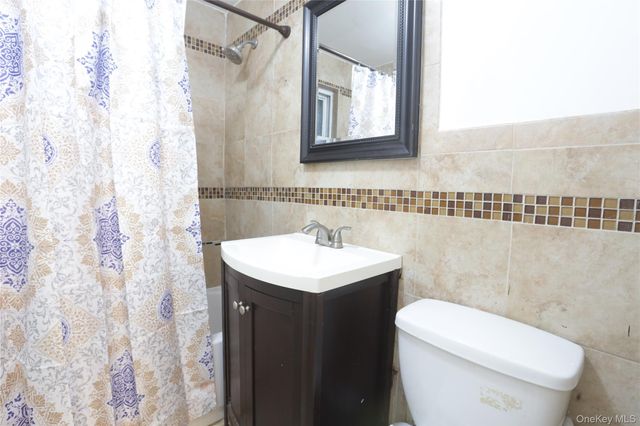 3529 Laconia Avenue, Bronx, NY 10469