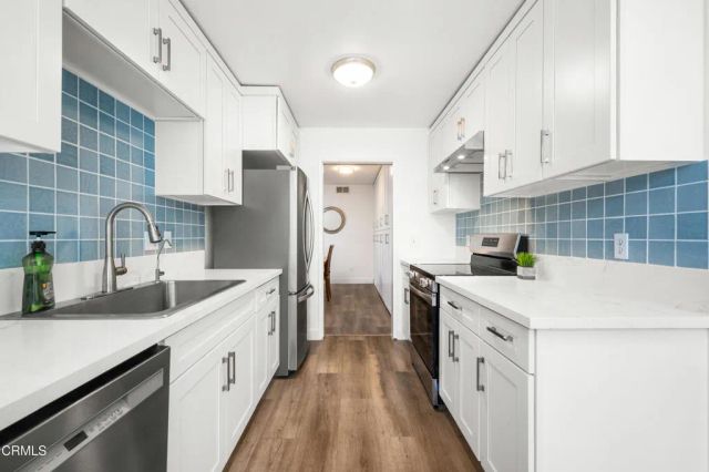 4275 Via Arbolada 209, Los Angeles, CA 90042