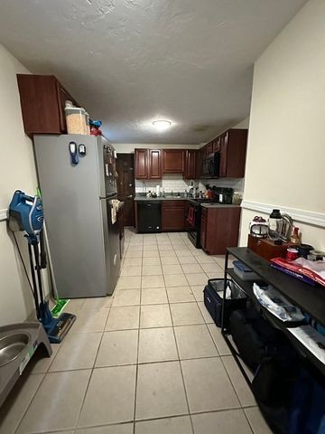 167 K St 1, Boston, MA 02127