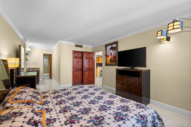 2030 S Ocean Drive 1701, Hallandale Beach, FL 33009