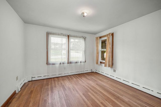 129 Forest St, Haverhill, MA 01832