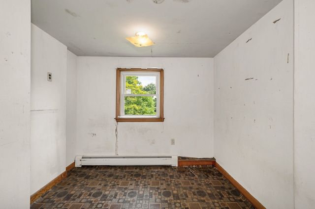 129 Forest St, Haverhill, MA 01832