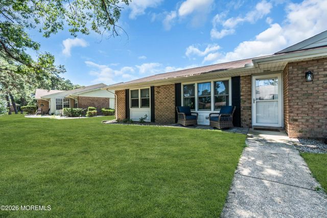 102A Buckingham Drive A, Manchester, NJ 08759